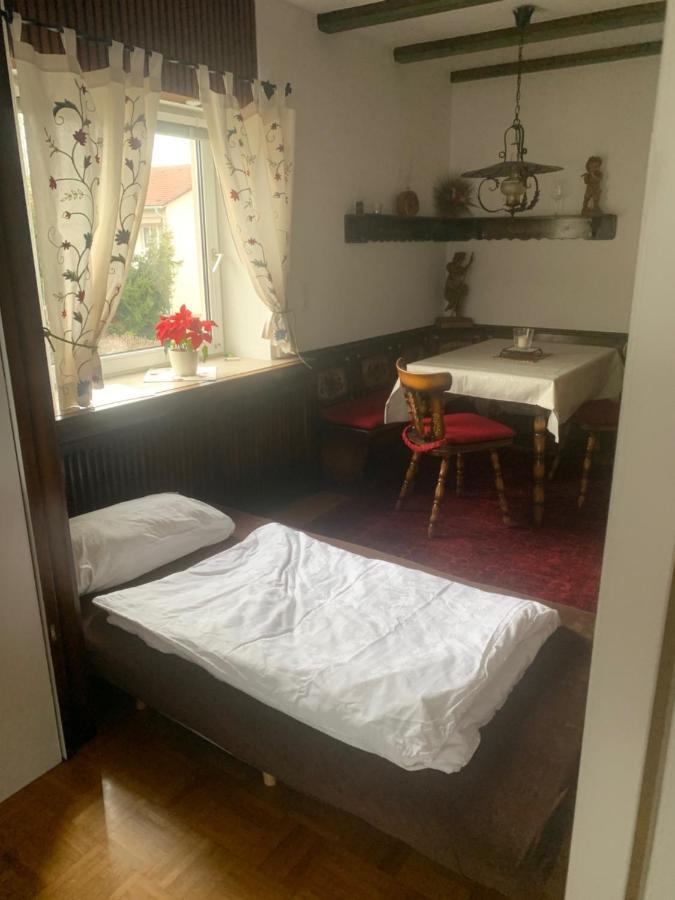 Apartment "Wirtschaftswunder" ไรน์เฟลเดิน ภายนอก รูปภาพ